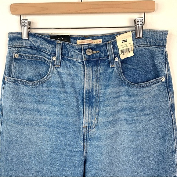 BNWT:Levi’s Premium 70s High Slim Straight Jeans Women’s 30 New - Picture 4 of 11